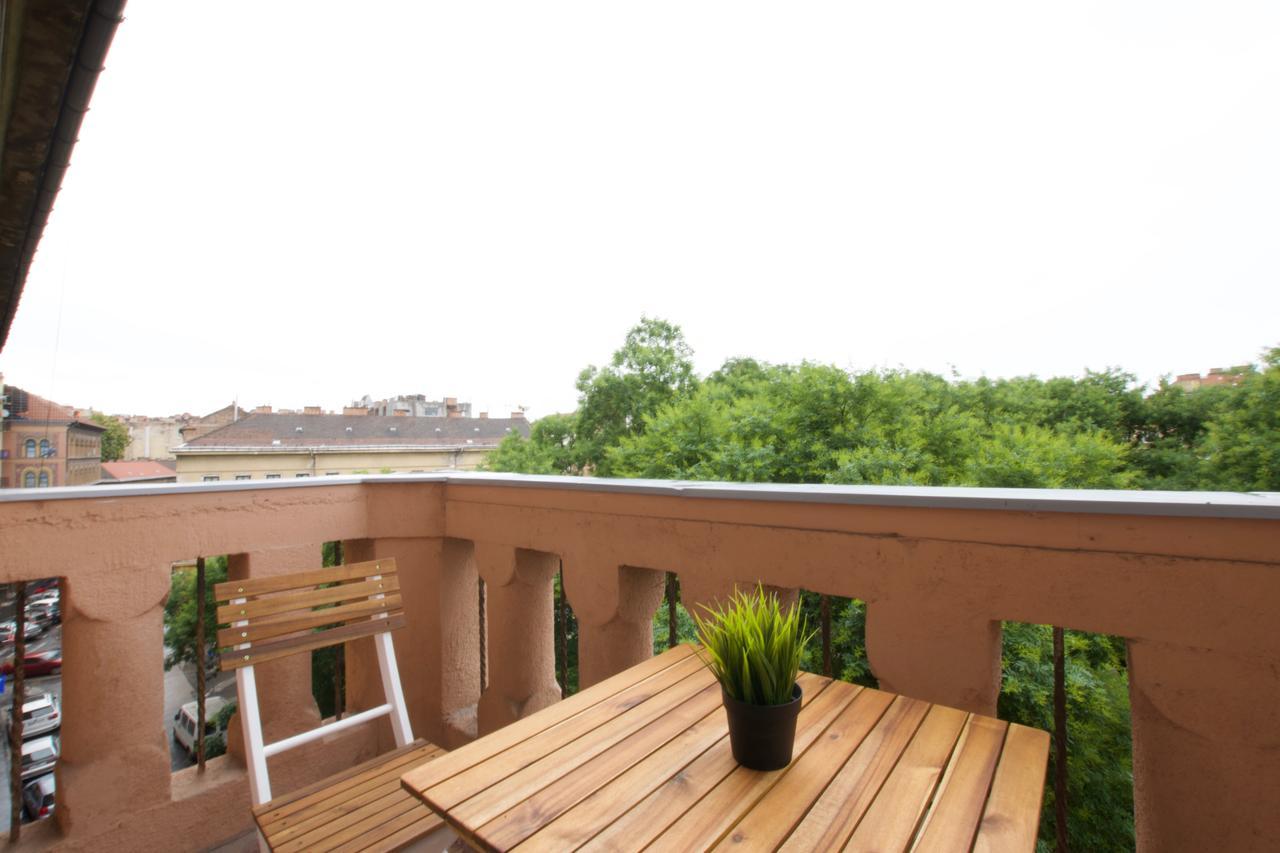 Europest Luxury Suites Budapest Exterior photo