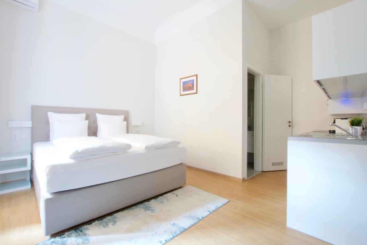 Europest Luxury Suites Budapest Exterior photo